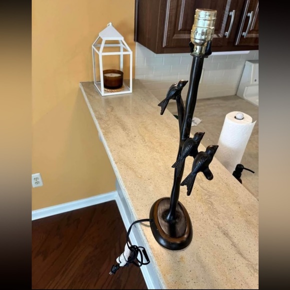 Set of 2 Iron Bird Table Lamps - Picture 3 of 3